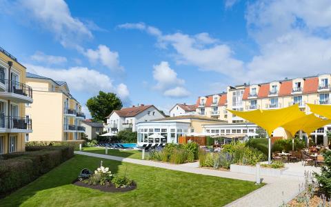 Der Außenpool im Hotel zur Post – Erfrischendes Vergnügen unter blauem Himmel